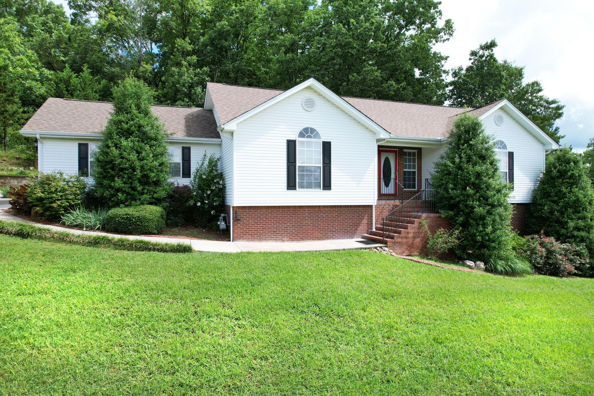 1454 Benjamin Circle, Cleveland, Tennessee image 2