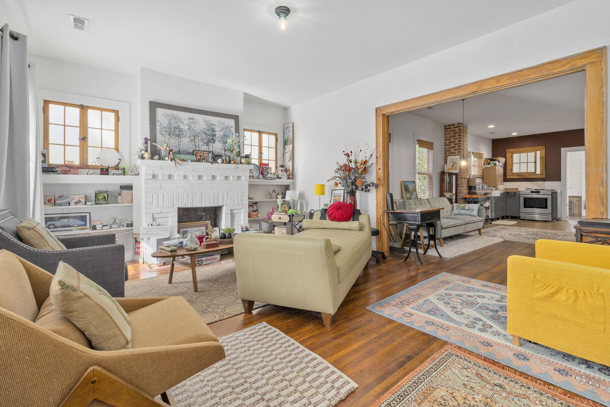 1035 E 5th Street