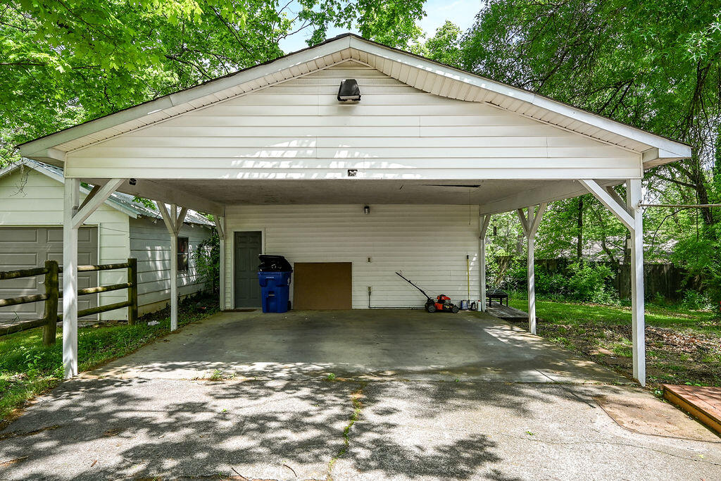 1870 Oak Street, Cleveland, Tennessee image 5