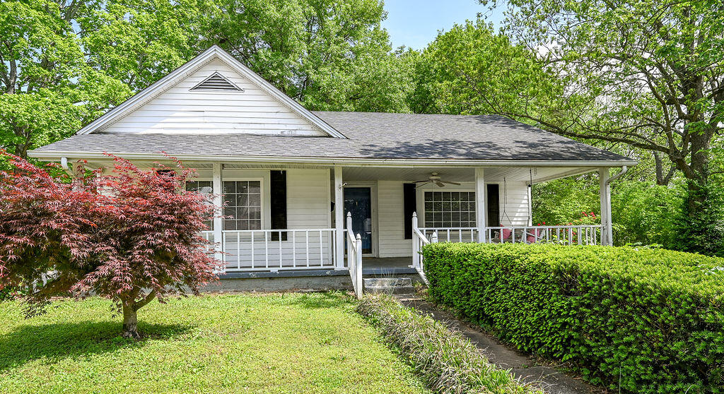 1870 Oak Street, Cleveland, Tennessee image 2