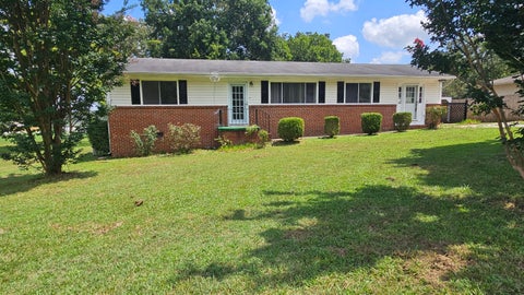 Photo of 155 Lake Avenue Avenue, Ringgold, GA 30736 (MLS # 1543909)