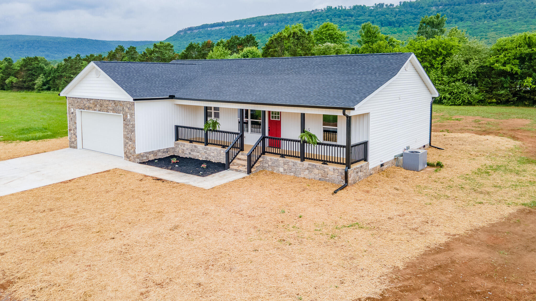132 Galloway Airport Road, Dunlap, Tennessee image 3