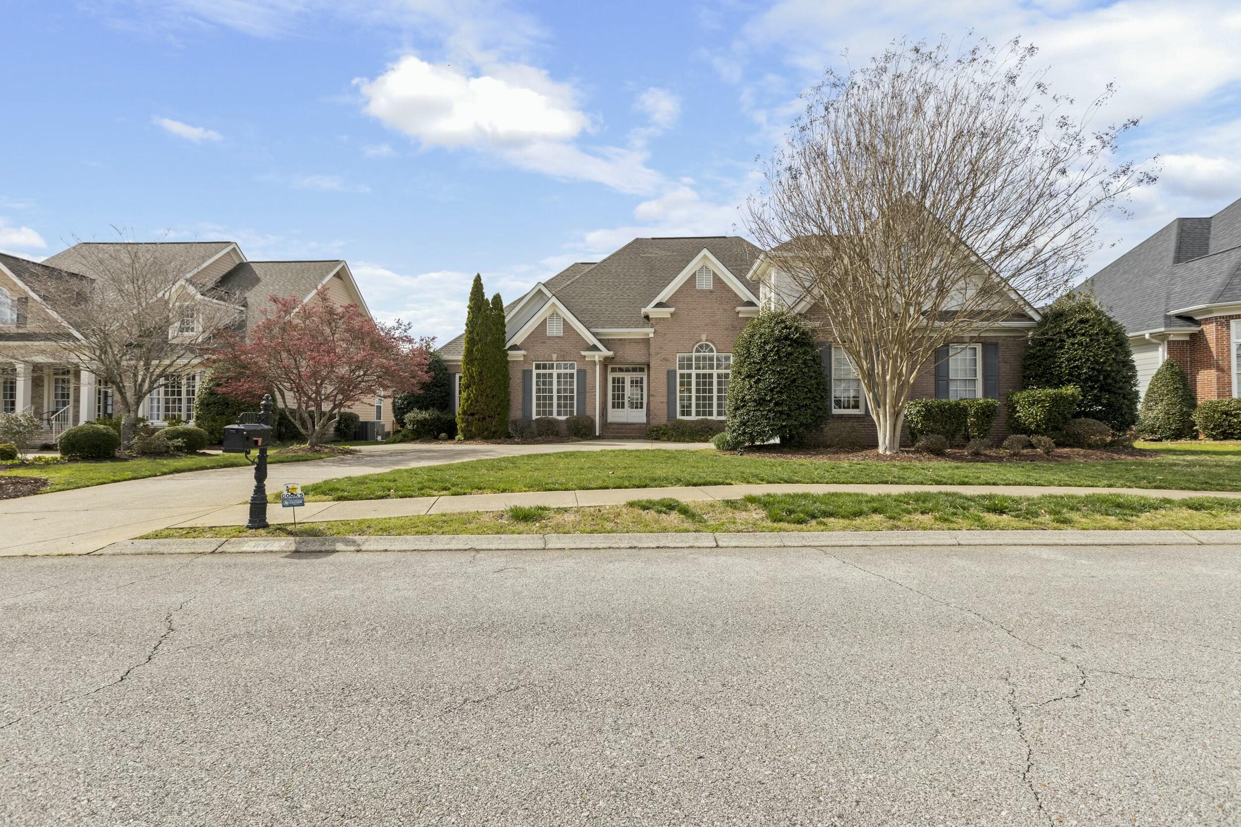 1110 Norfolk Green Circle, Chattanooga, Tennessee image 1