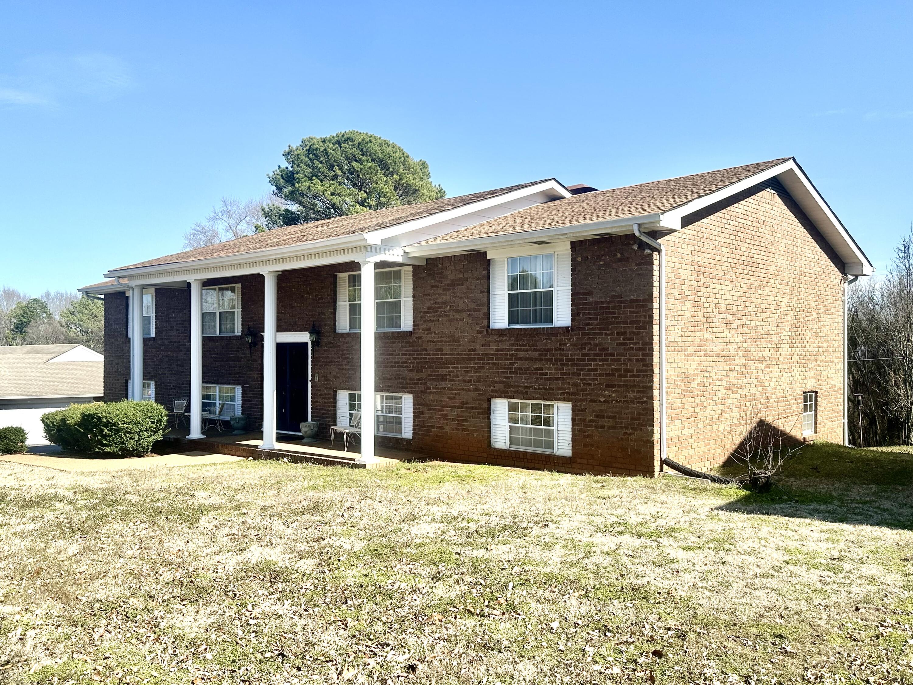 304 S Mission Ridge Drive, Rossville, Georgia image 2