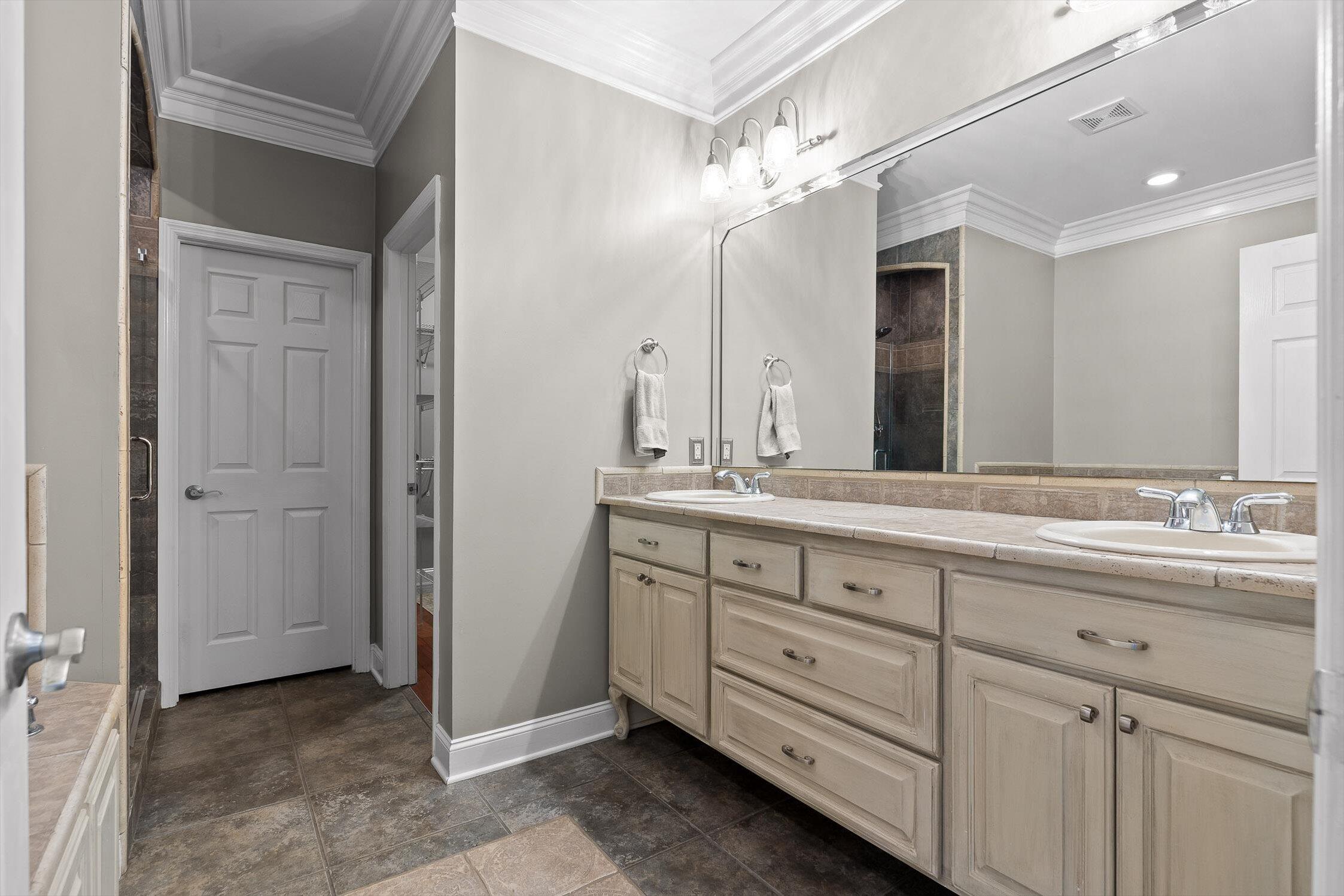 1607 Colonial Shores Drive, Hixson, Tennessee image 37