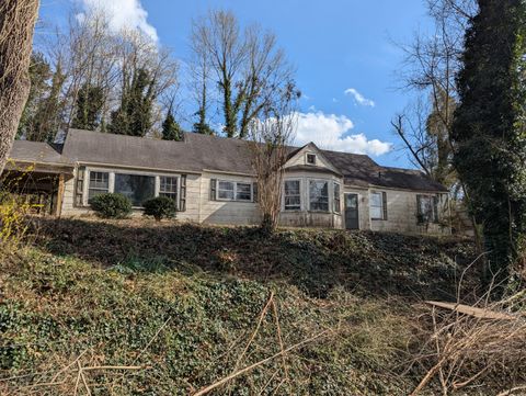 Homes For Sale - 418 College Street<br/> Rhea County, Dayton, TN 37321