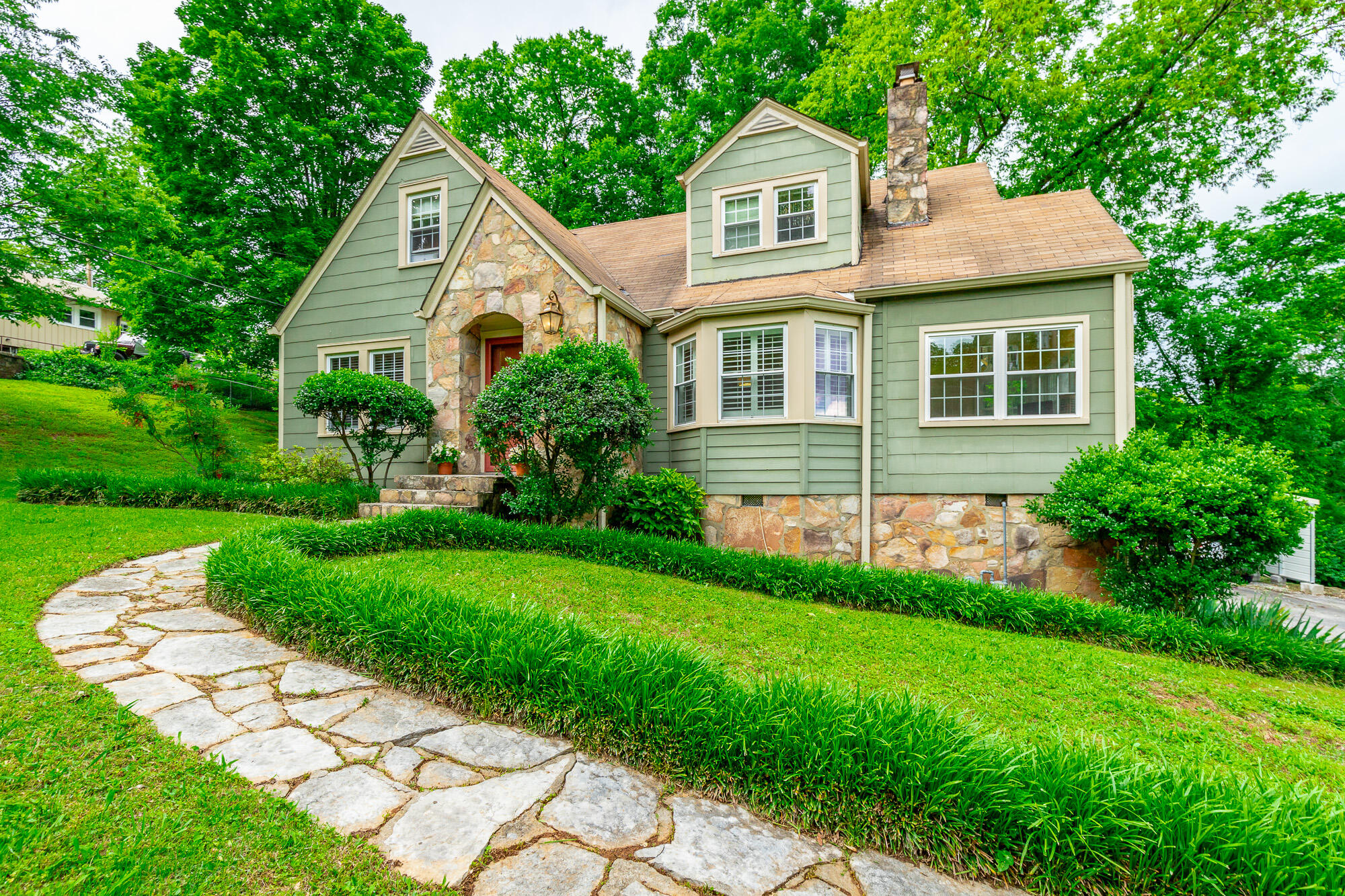 209 W Leawood Avenue, Chattanooga, Tennessee image 2
