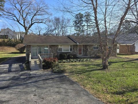 Photo of 4730 Stagg Rd Road, Chattanooga, TN 37415 (MLS # 1525768)