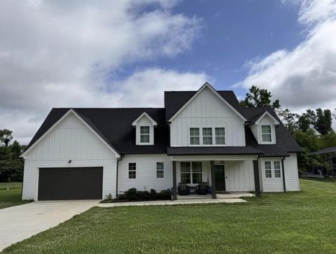 Photo of 8114 Holly Hills Drive, Chattanooga, TN 37421 (MLS # 1523111)