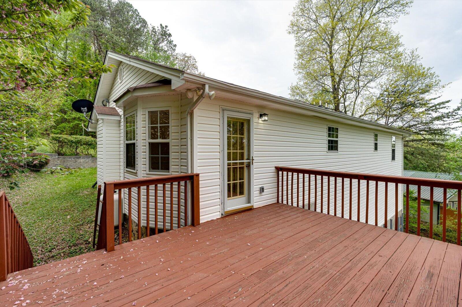 6839 Deerwood Drive, Harrison, Tennessee image 22