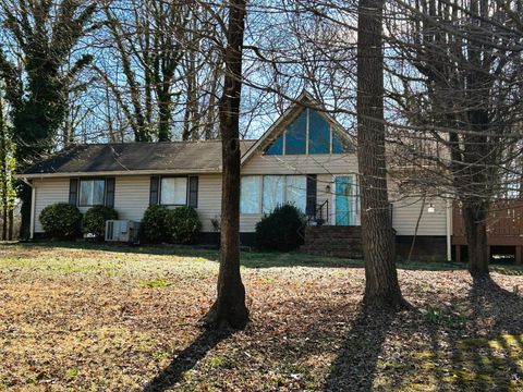 2428 Highway 30 E Etowah TN 37331