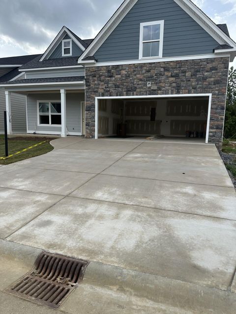 Photo of 1049 Silverpine Drive, Chattanooga, TN 37421 (MLS # 1517069)