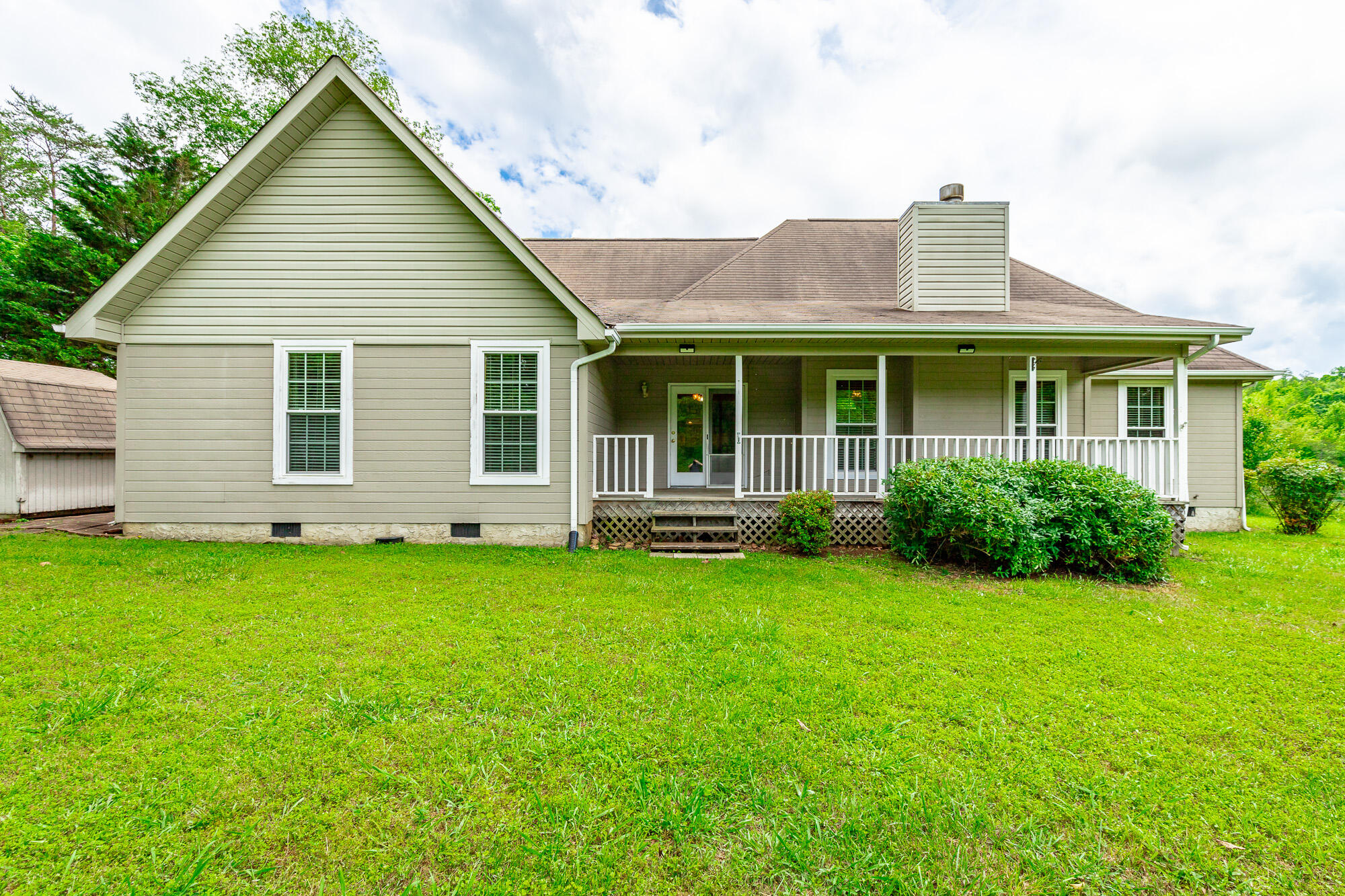 13709 Stormer Road, Soddy Daisy, Tennessee image 2