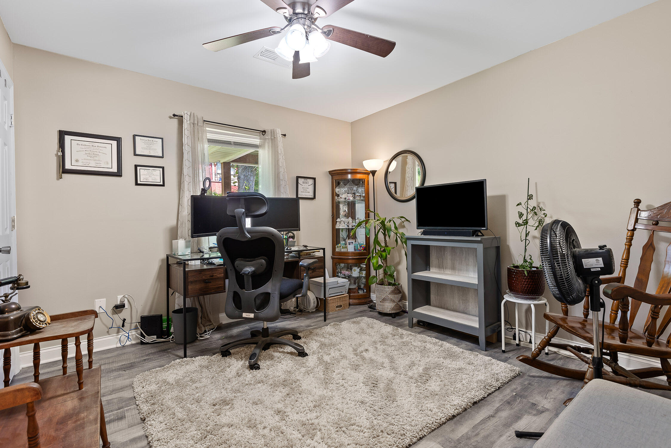 Chattanooga, Tennessee 37411, United States, 4 Bedrooms Bedrooms, ,2 BathroomsBathrooms,Residential,Contingent,56584