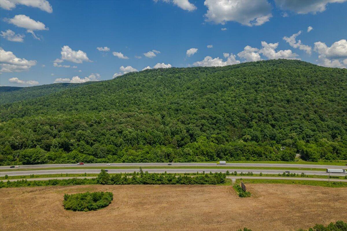 Martin Springs Road, South Pittsburg, Tennessee image 9