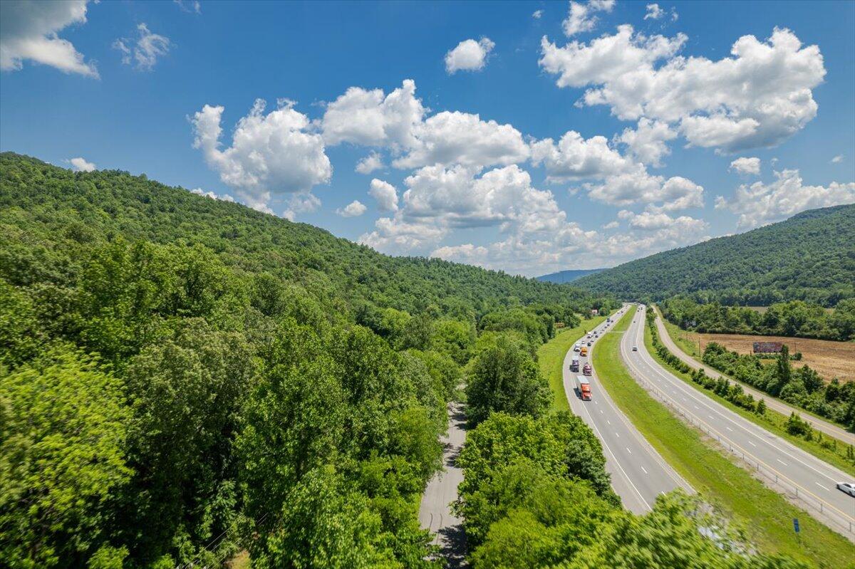 Martin Springs Road, South Pittsburg, Tennessee image 7