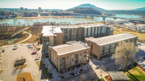 Photo of 200 Manufacturers Road, Chattanooga, TN 37405 (MLS # 1525724)