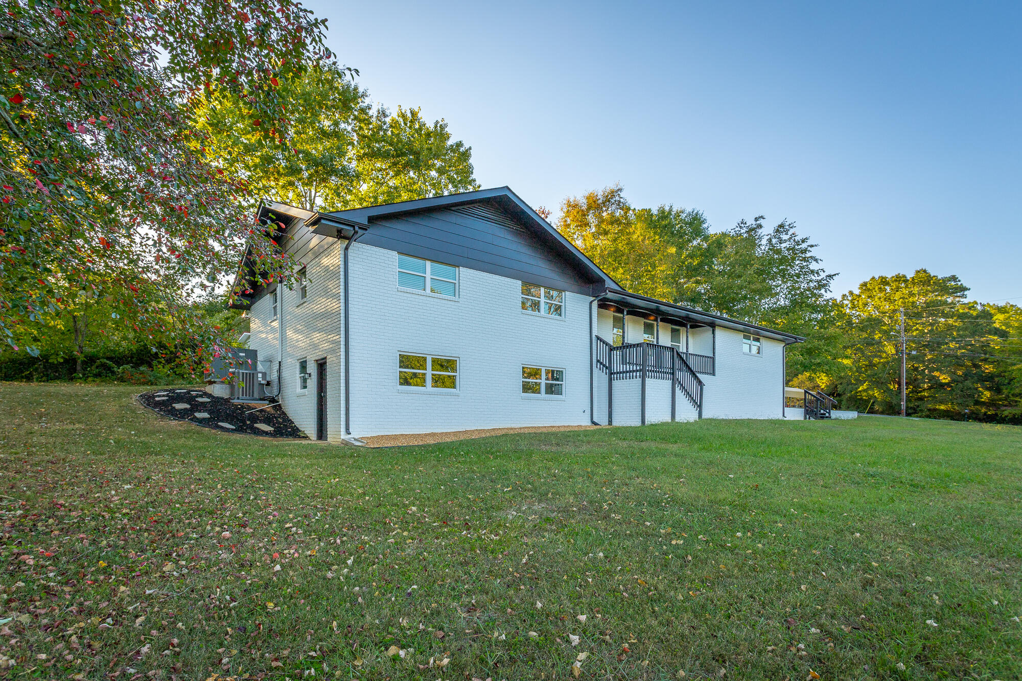 423 Crawford Terrace, Tunnel Hill, Georgia image 3