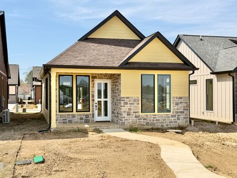 Photo of 414 Idle Place Circle, Rossville, GA 30741 (MLS # 1530452)