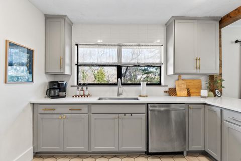 Tiny photo for 421 Gadd Road, Hixson, TN 37343 (MLS # 1527544)