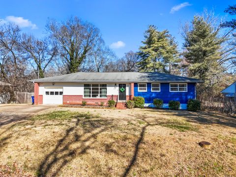 Photo of 421 Gadd Road, Hixson, TN 37343 (MLS # 1527544)