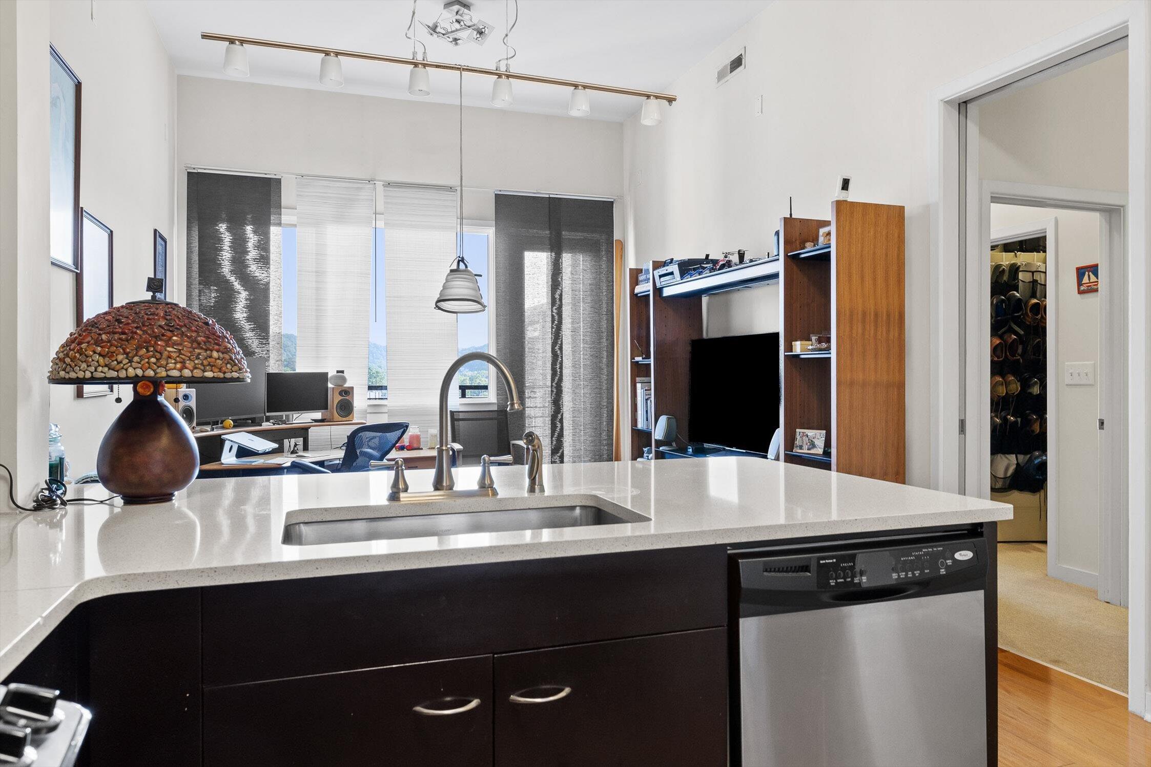 Chattanooga, Tennessee 37405, United States, 1 Bedroom Bedrooms, ,1 BathroomBathrooms,Residential,Active,181562