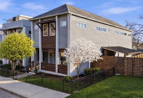 Photo of 40 Peak Street, Chattanooga, TN 37405 (MLS # 1527873)