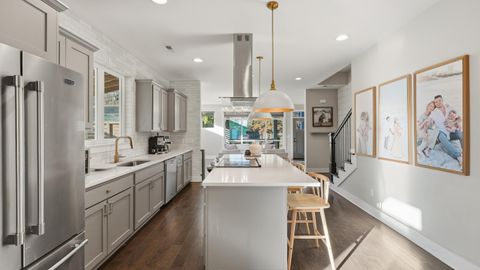 Tiny photo for 40 Peak Street, Chattanooga, TN 37405 (MLS # 1527873)