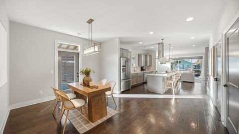 Tiny photo for 40 Peak Street, Chattanooga, TN 37405 (MLS # 1527873)