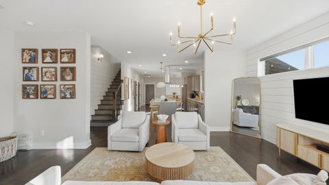 Tiny photo for 40 Peak Street, Chattanooga, TN 37405 (MLS # 1527873)