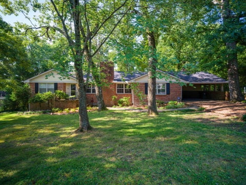 Photo of 214 Hardy Road, Lookout Mountain, GA 30750 (MLS # 1545093)