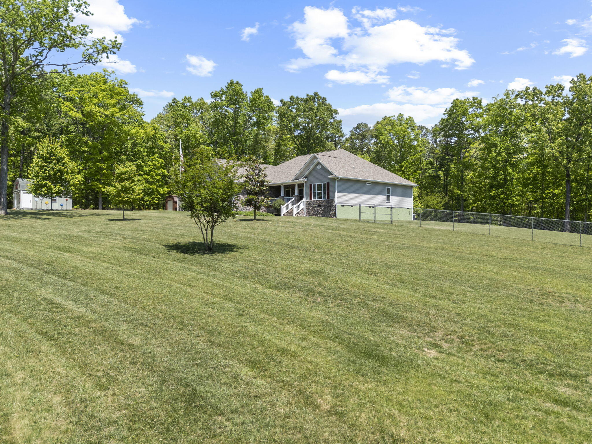 1647 Crowe Circle