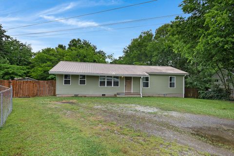 Photo of 39 Fine Street, Rossville, GA 30741 (MLS # 1535274)