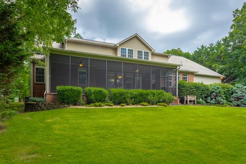 Tiny photo for 9009 Brow Lake Road, Soddy Daisy, TN 37379 (MLS # 1517308)