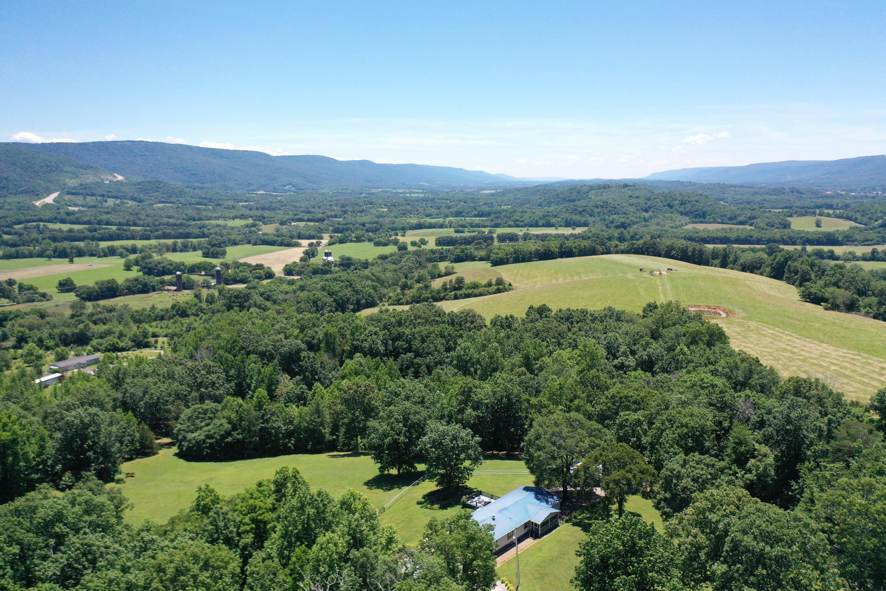 371 Lumina Lane, Dunlap, Tennessee image 2