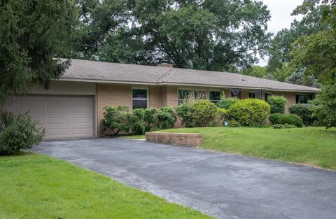 Photo of 4618 Maywood Lane, Chattanooga, TN 37416 (MLS # 1521815)