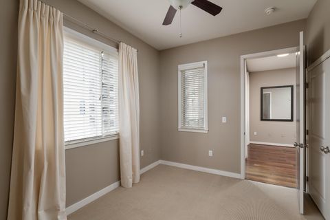 Tiny photo for 200 Manufacturers Road, Chattanooga, TN 37405 (MLS # 1526550)