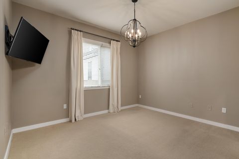 Tiny photo for 200 Manufacturers Road, Chattanooga, TN 37405 (MLS # 1526550)