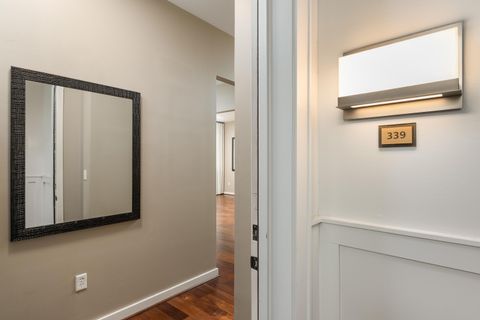 Tiny photo for 200 Manufacturers Road, Chattanooga, TN 37405 (MLS # 1526550)