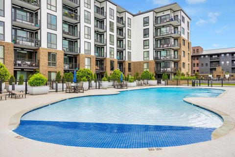 Tiny photo for 200 Manufacturers Road, Chattanooga, TN 37405 (MLS # 1526550)