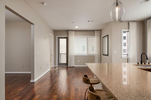 Tiny photo for 200 Manufacturers Road, Chattanooga, TN 37405 (MLS # 1526550)