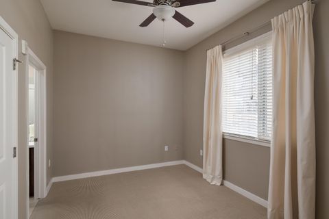 Tiny photo for 200 Manufacturers Road, Chattanooga, TN 37405 (MLS # 1526550)