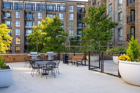 Tiny photo for 200 Manufacturers Road, Chattanooga, TN 37405 (MLS # 1526550)