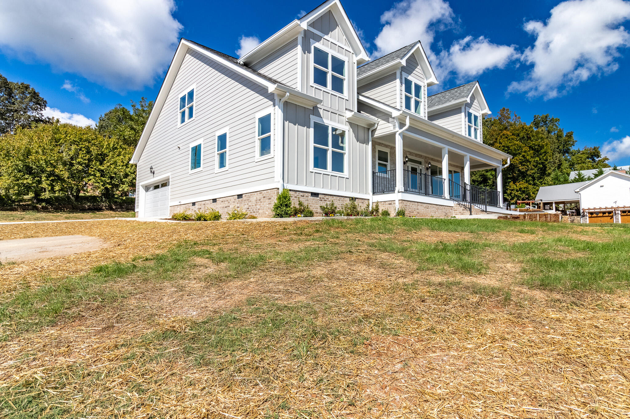 8211 Snow Hill Road