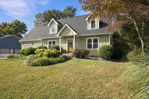 Photo of 1909 Port Royal Drive, Soddy Daisy, TN 37379 (MLS # 1545495)