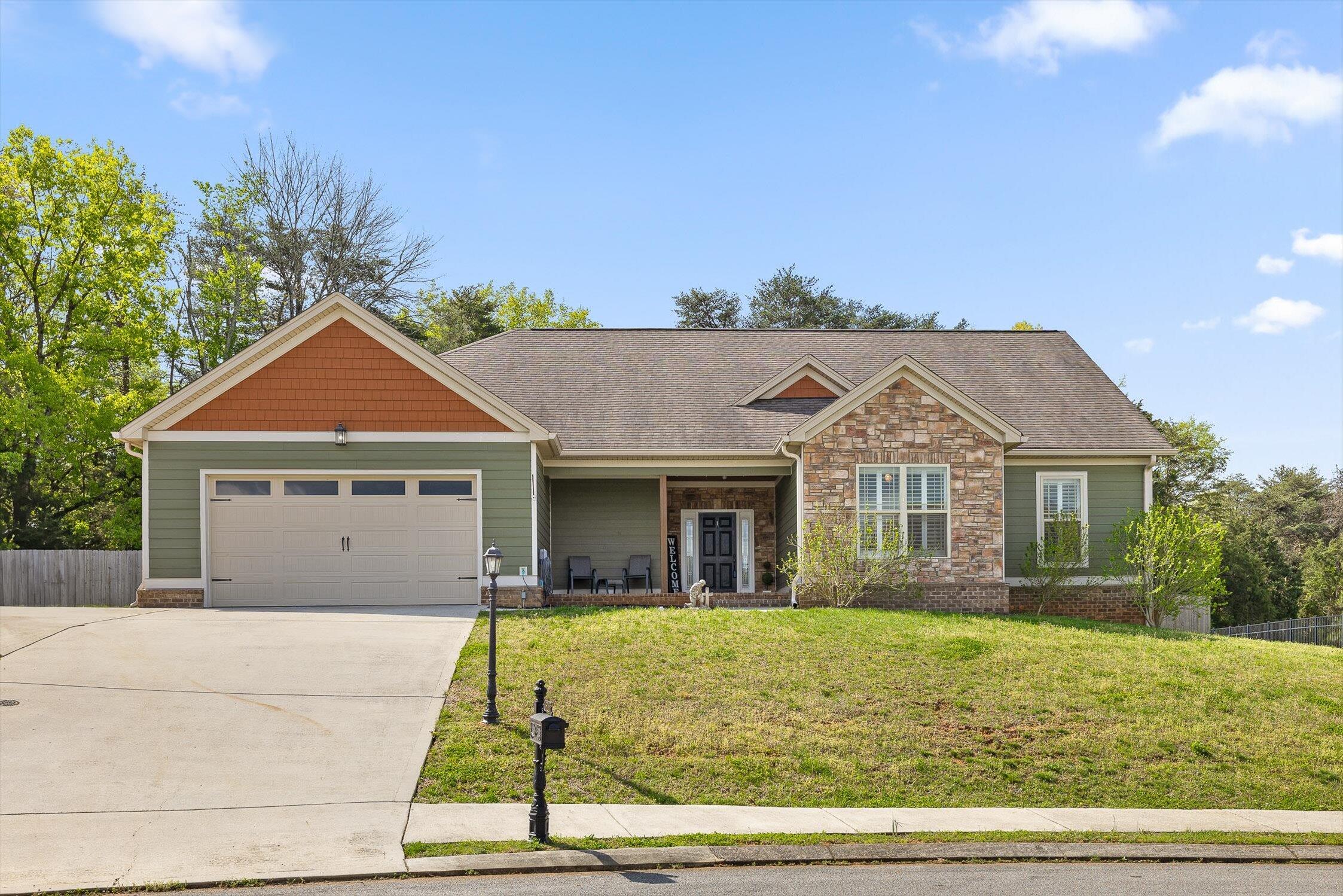 7608 Maplehurst Drive, Ooltewah, Tennessee image 1
