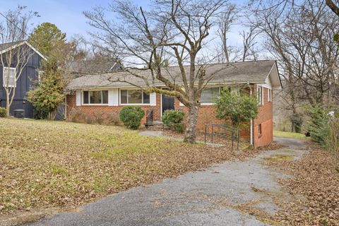 Photo of 1227 Duane Road, Chattanooga, TN 37405 (MLS # 1527517)