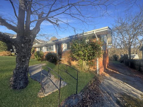 Tiny photo for 1227 Duane Road, Chattanooga, TN 37405 (MLS # 1527517)