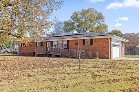 Homes For Sale - 99 Battlewood Drive<br/> Fort Oglethorpe, GA 30742