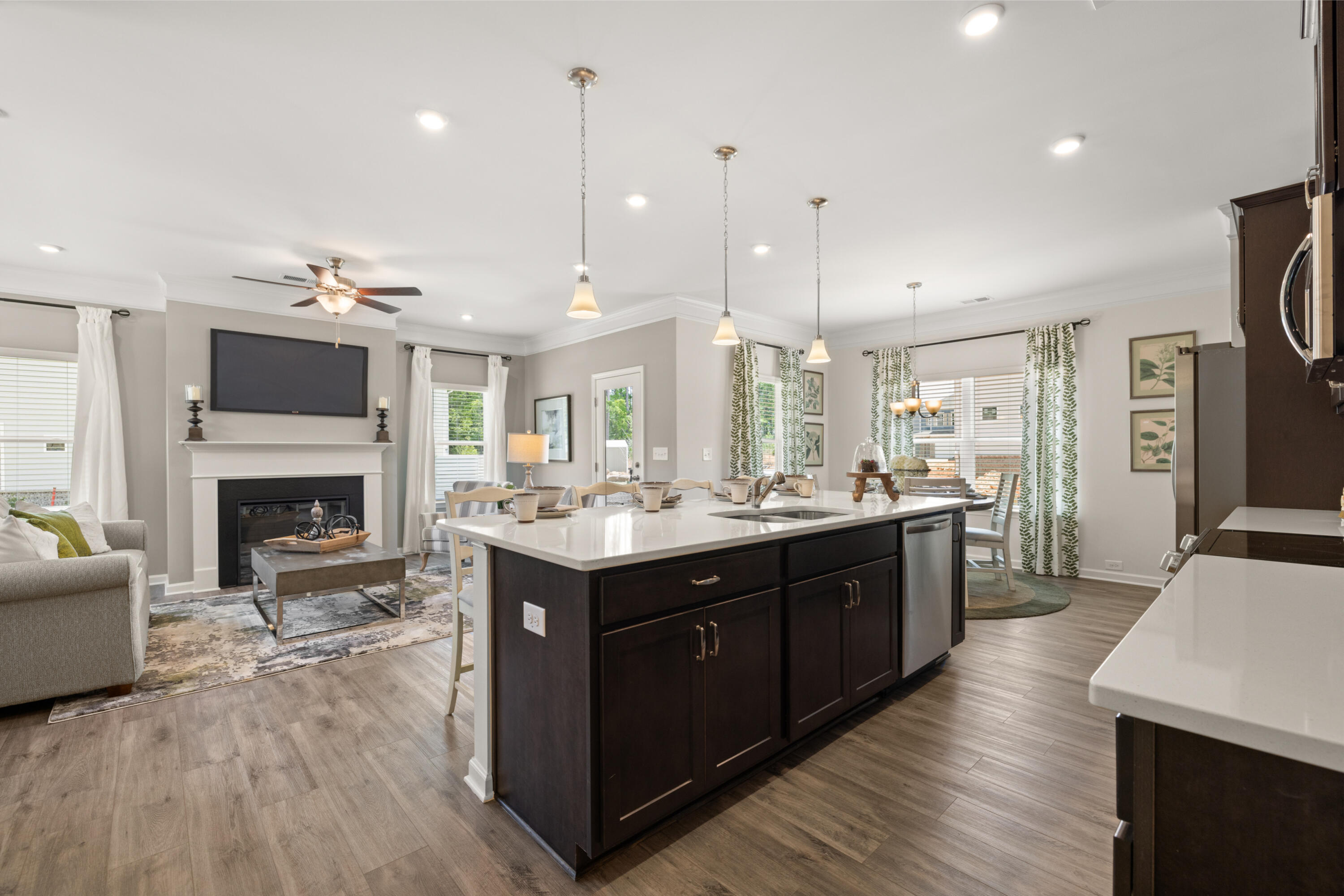 8833 Meadowvale Court, Ooltewah, Tennessee image 3